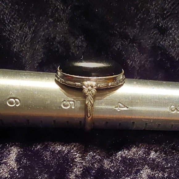 NATURAL OVAL BLACK ONYX & STERLING RING 4.5 - Picture 3 of 4